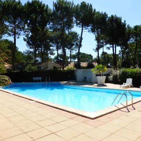 Maison De Plain-pied Avec Piscine Surveillee, Proche Commerces Et - Fr-1-705-5 * La Palmyre