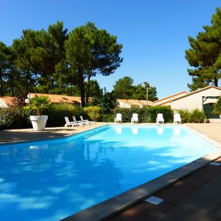 Maison De Plain-pied Avec Piscine Surveillee, Proche Commerces Et - Fr-1-705-5 * La Palmyre