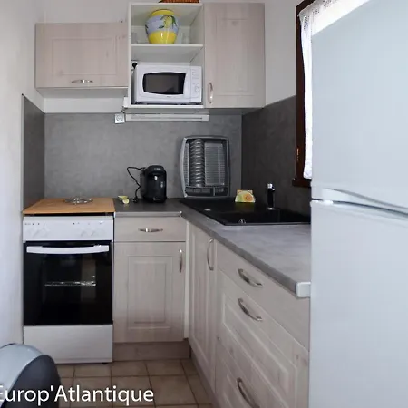 Maison De Plain-pied Avec Piscine Surveillee, Proche Commerces Et - Fr-1-705-5 بيت للعطل لا بالمير